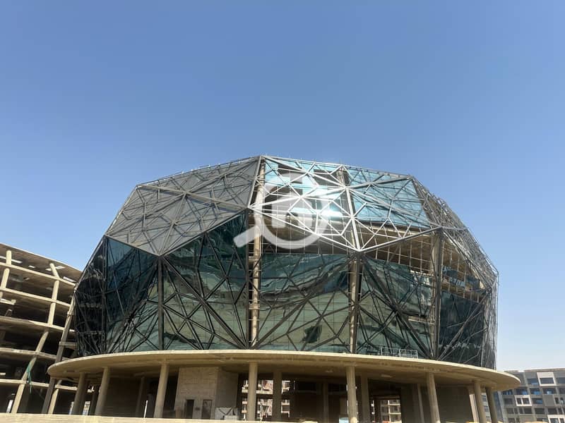 2 08214590-0c84-4bc0-a253-e8eacc9f7860. jpg