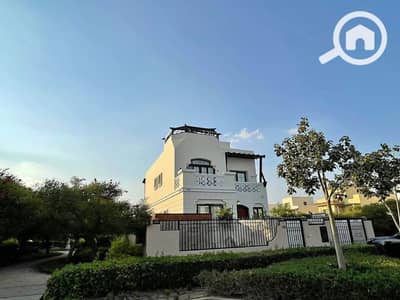 4 Bedroom Villa for Sale in New Cairo, Cairo - 533022324_1558702948836626_7761188484441258461_n. jpg