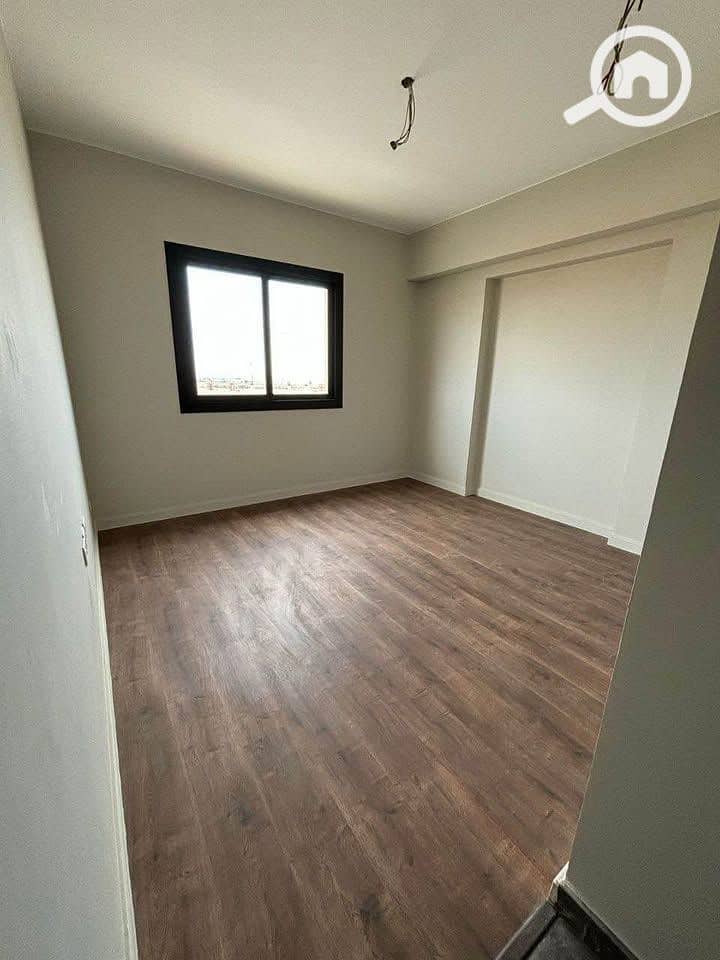 3 houahrilghuilatg. jpg