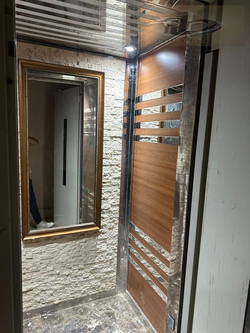 2 32c8ecb6-6bd4-4cb7-a504-054277ea5735. jpeg