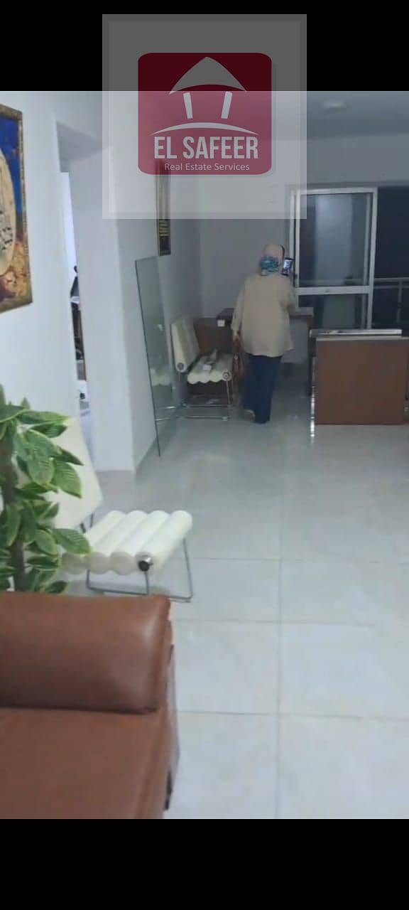 2 6b441fdf-ecde-4c2b-8322-07b7f2f59f1a. jpg