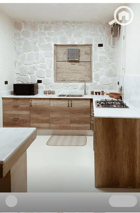 4 445d9e99-e5a4-464b-9eae-bd46a6c841b8. jpeg