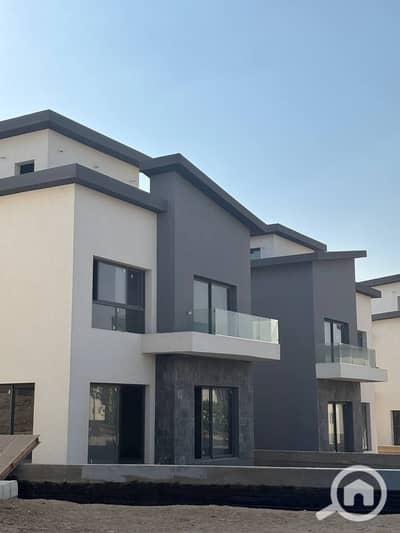3 Bedroom Duplex for Sale in New Cairo, Cairo - e03a9c02-6c7c-41de-b5e1-972f7c6a1a57. jpeg