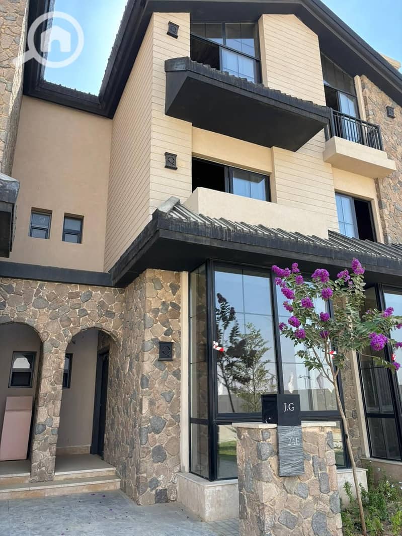 8 WhatsApp Image 2025-10-10 at 12.16. 55 AM (2). jpeg