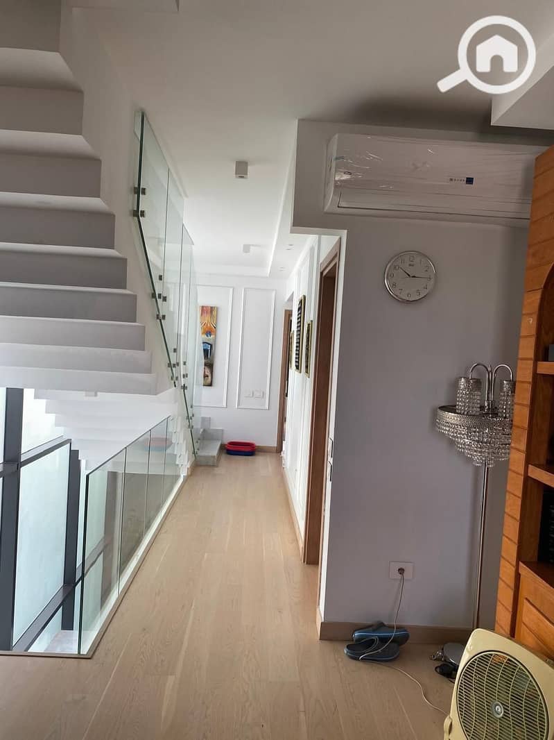 2 WhatsApp Image 2025-10-08 at 18.46. 12_f9f11f77. jpg