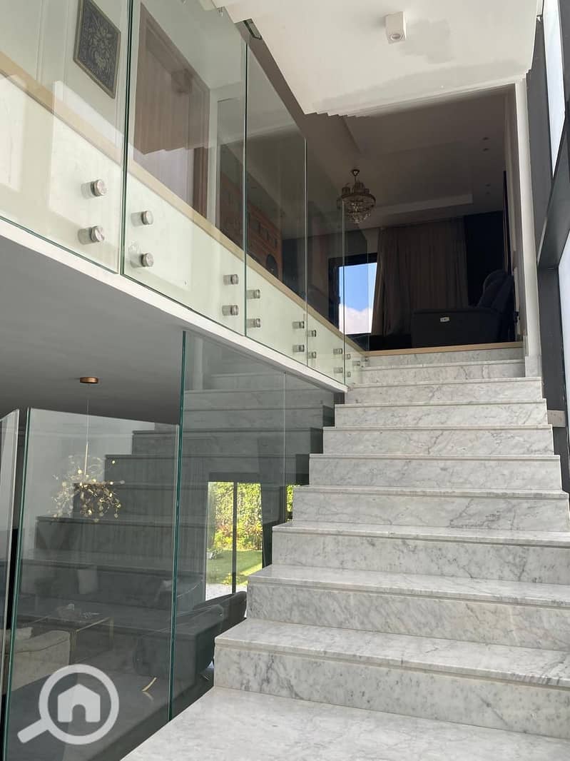 4 WhatsApp Image 2025-10-08 at 18.46. 12_89a1223a. jpg