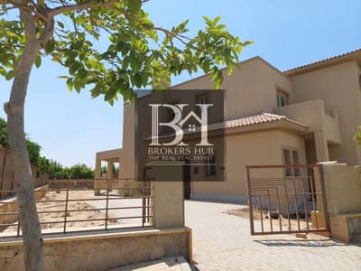 4 Bedroom Twin House for Sale in New Cairo, Cairo - e28452b2-e795-4ac8-b3aa-acf77d39bba0. jpeg