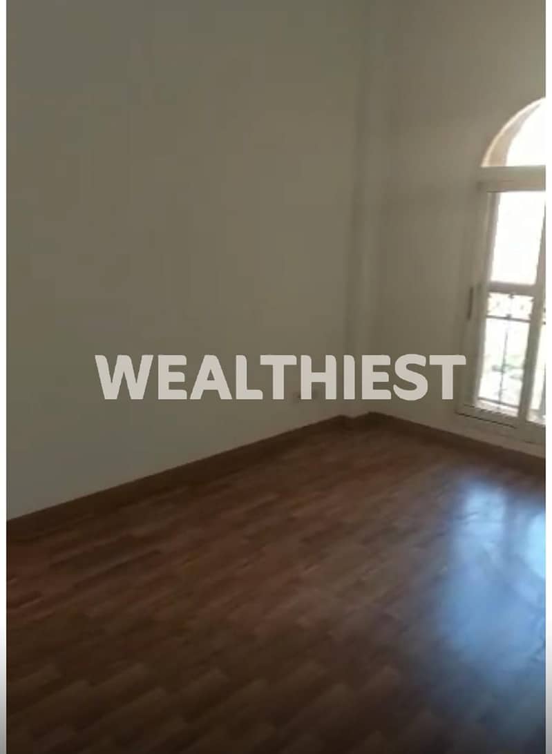 4 WhatsApp Image 2025-10-09 at 9.44. 53 PM-2. jpeg