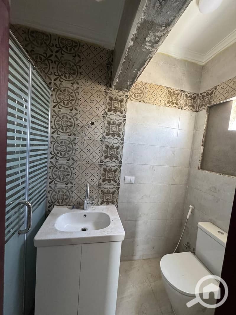 11 62114d9a-773b-4b73-8315-1ff2aa19db27. jpg