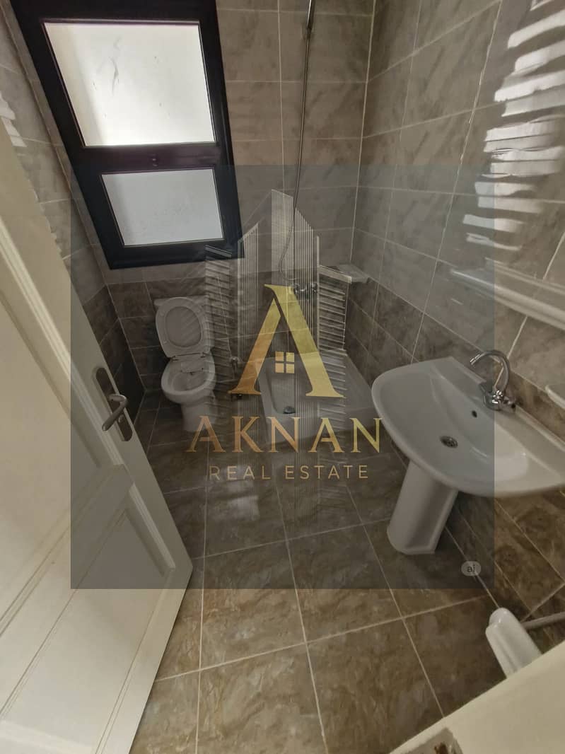 3 WhatsApp Image 2025-10-07 at 10.05. 39 (4). jpeg