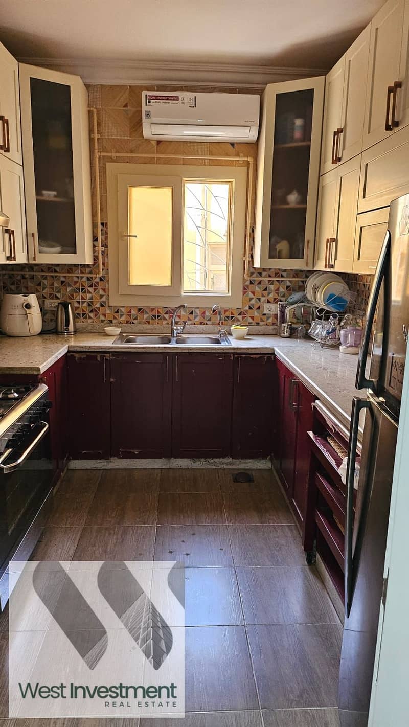 5 b0b3b55d-2e42-4d55-b990-d6465cecc104. jpg