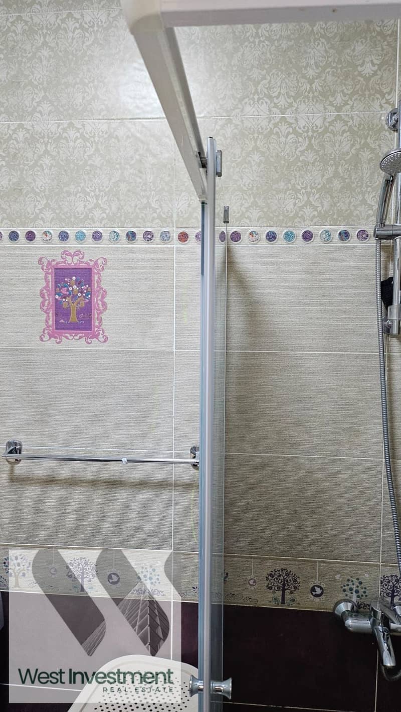 9 786939c1-cbae-46a0-bf6c-6667eb5a3661. jpg