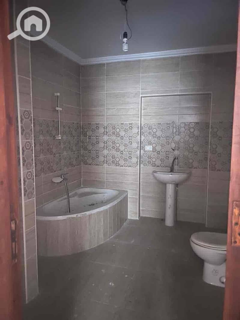 7 177b3922-7726-4fdc-8389-da573e947e33. jpg