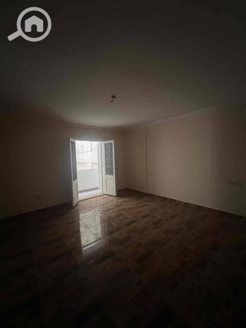 12 37ce124f-2c86-4046-8e1a-d7dc1f620f52. jpg