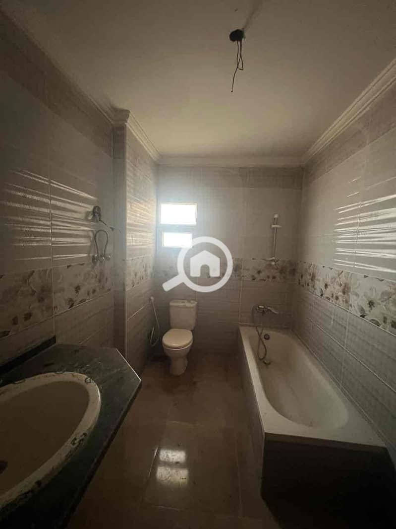 15 75adeac1-d034-495b-842a-03aa6e0a9f67. jpg