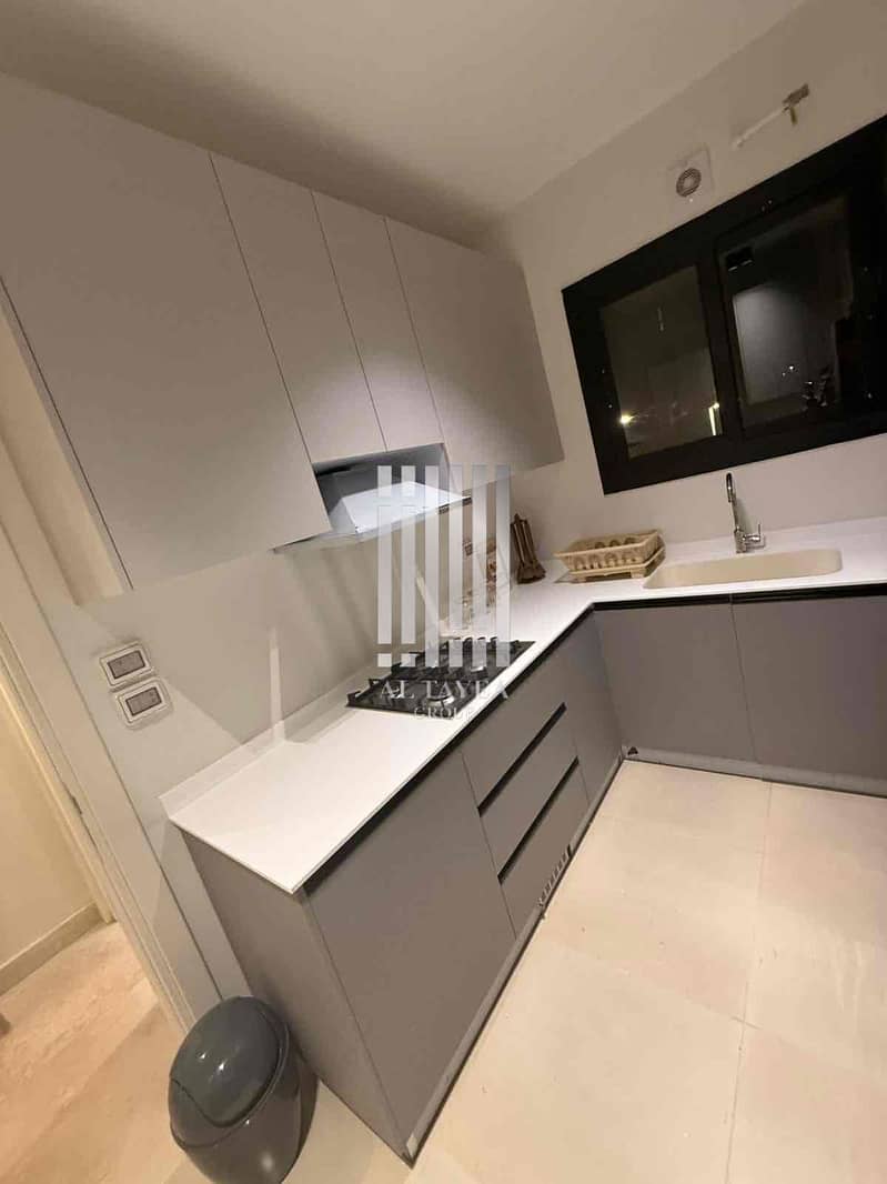 4 47b503f4-6be4-420c-afd4-76e7649c1a5c. jpg