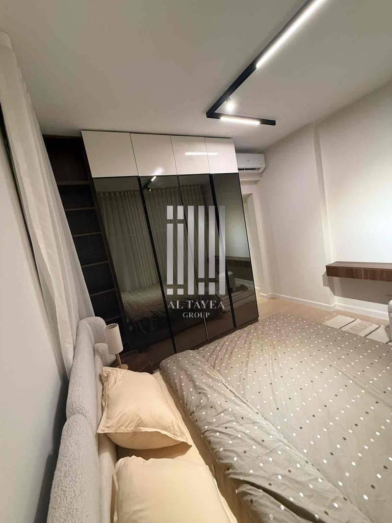 10 0b0af52d-64a5-4744-995f-ac739b54c9a1. jpg