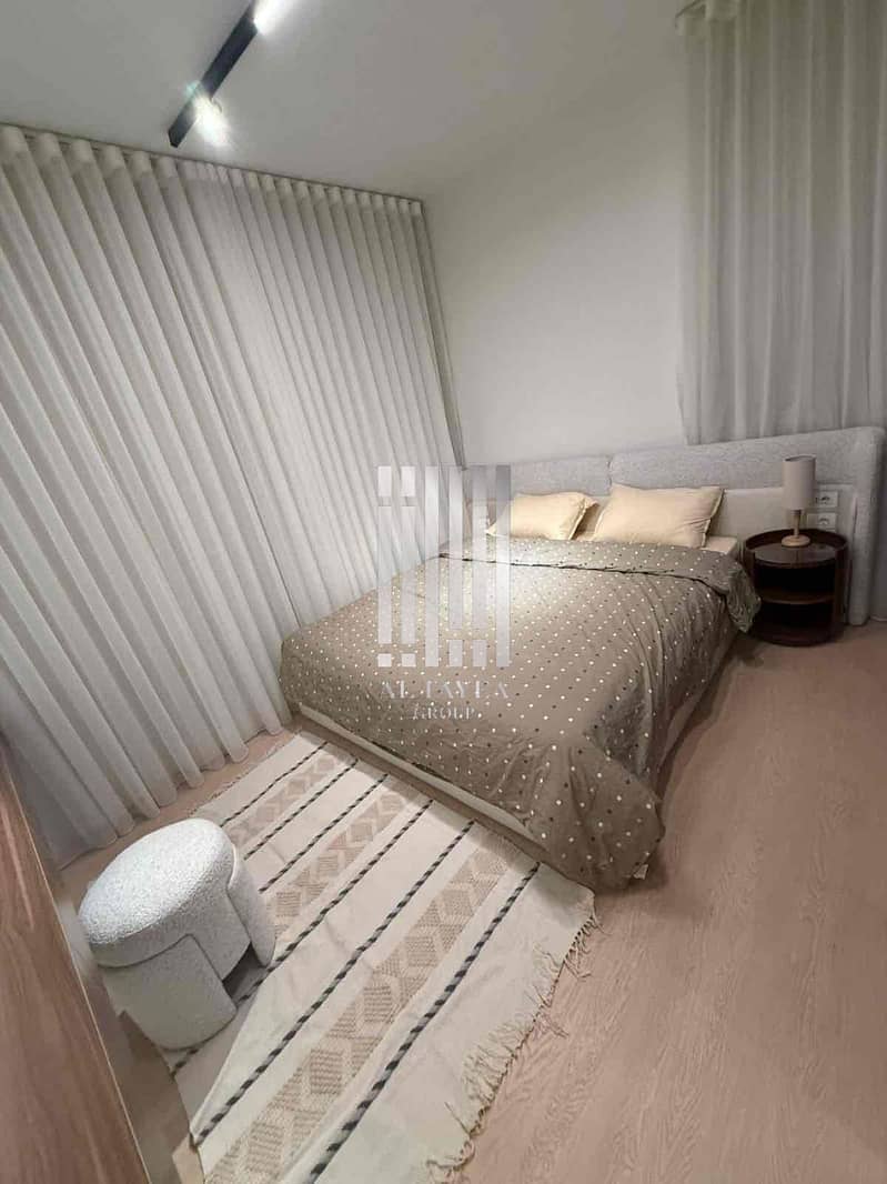 11 bcfa7dd4-e543-4e61-8408-50c37dcafe77. jpg