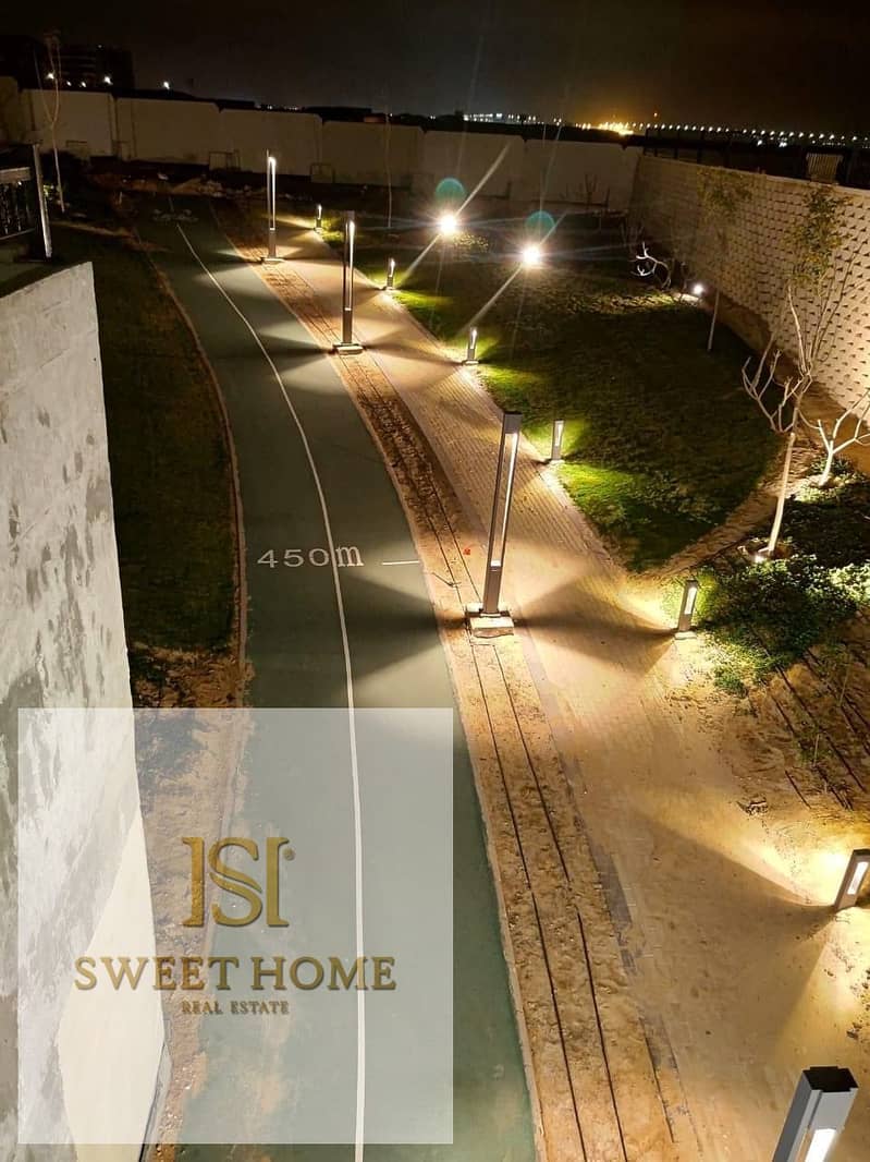 8 6b22f4b5-c299-4015-93e1-b7c1d8d81e3f. jpg