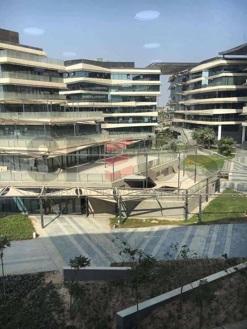 4 b6a599cf-b3b4-475b-84be-a78cb290bdda. jpg