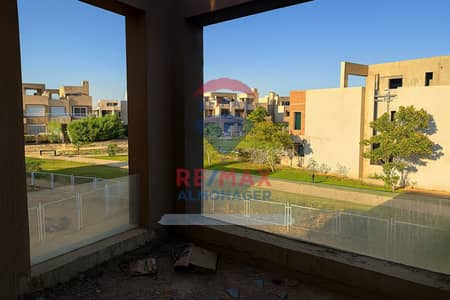فیلا 4 غرف نوم للبيع في 6 أكتوبر، الجيزة - WhatsApp Image 2025-10-11 at 11.30. 51 AM. jpeg