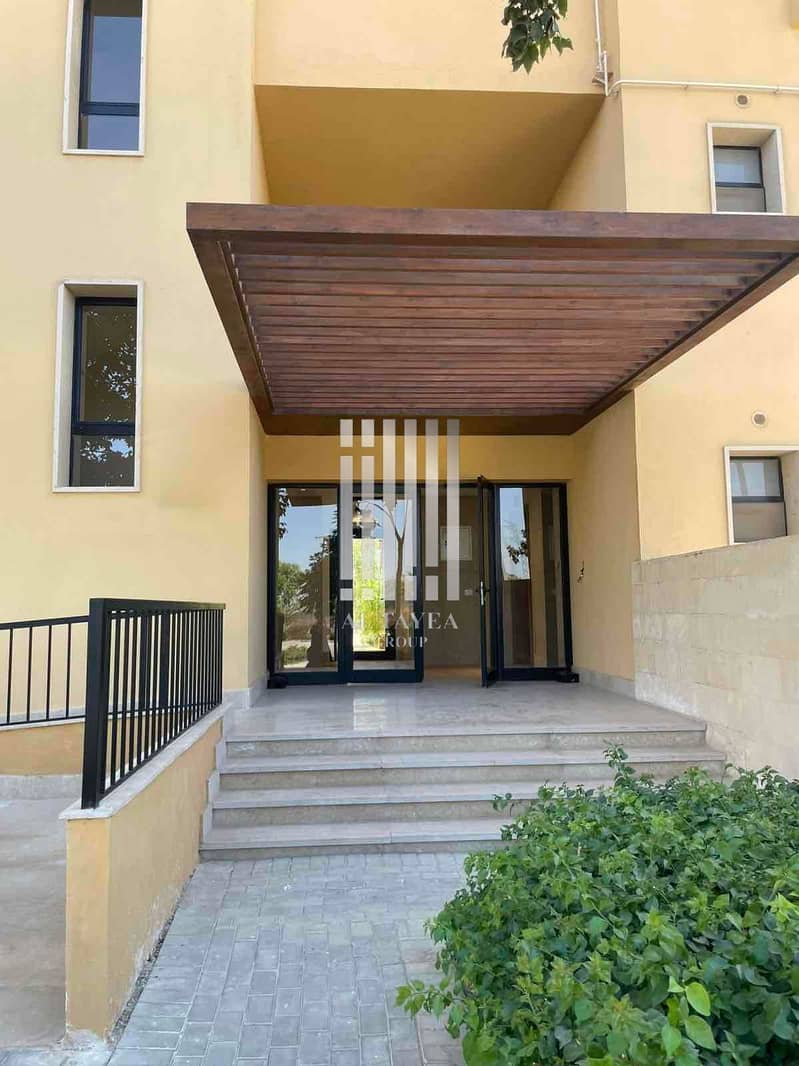 3 e77b2fdd-f33f-4436-b1e2-936afdf23105. jpg