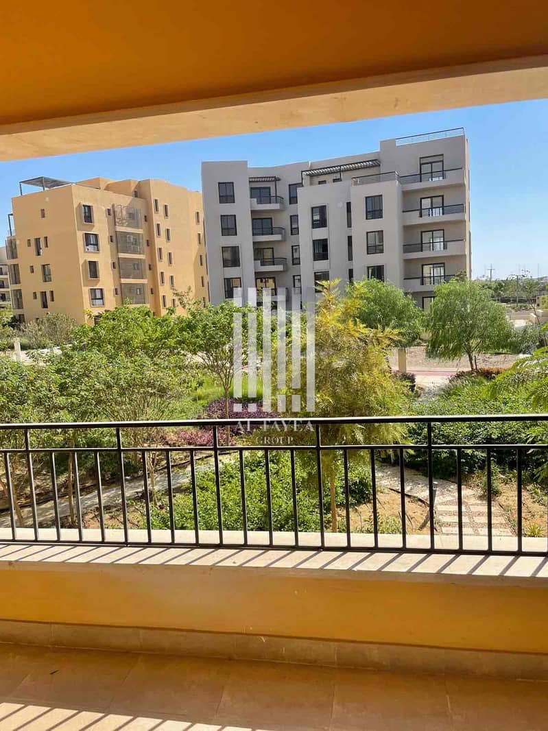 4 6f3ae9d2-c3fc-4b15-ad2d-fe14a5623072. jpg