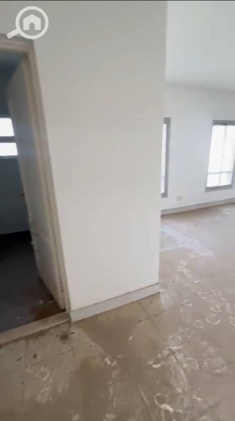 8 5f25cc23-1f0e-4f50-b504-dd6bd7b578ab. jpg