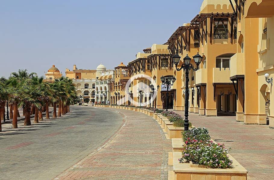 4 Sahl_Hasheesh_R18. jpg