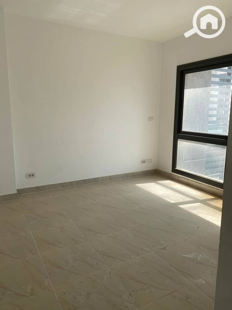 6 d1ca6263-c94b-499f-a0fb-b79a6ffb10e9. jpg