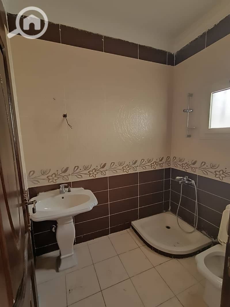 8 WhatsApp Image 2025-10-11 at 1.55. 25 PM (5). jpeg