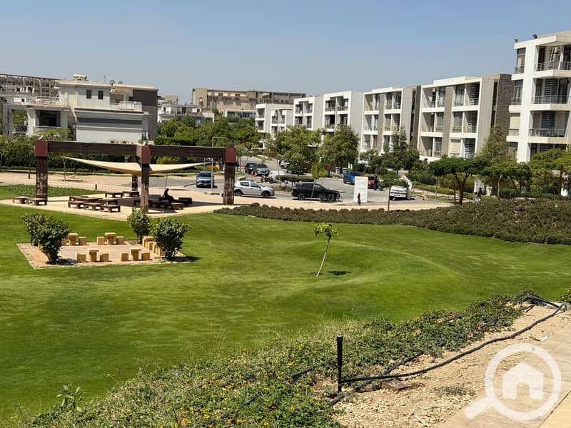 7 WhatsApp Image 2025-10-11 at 13.31. 57_755b2ffb. jpg