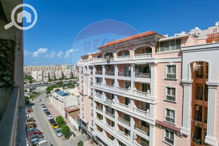 فلیٹ 3 غرف نوم للبيع في سموحة، الإسكندرية - 1. jpg