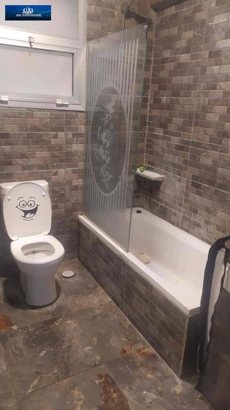 10 69b96ba7-f62f-4689-8943-3a03ae52a59d. jpg