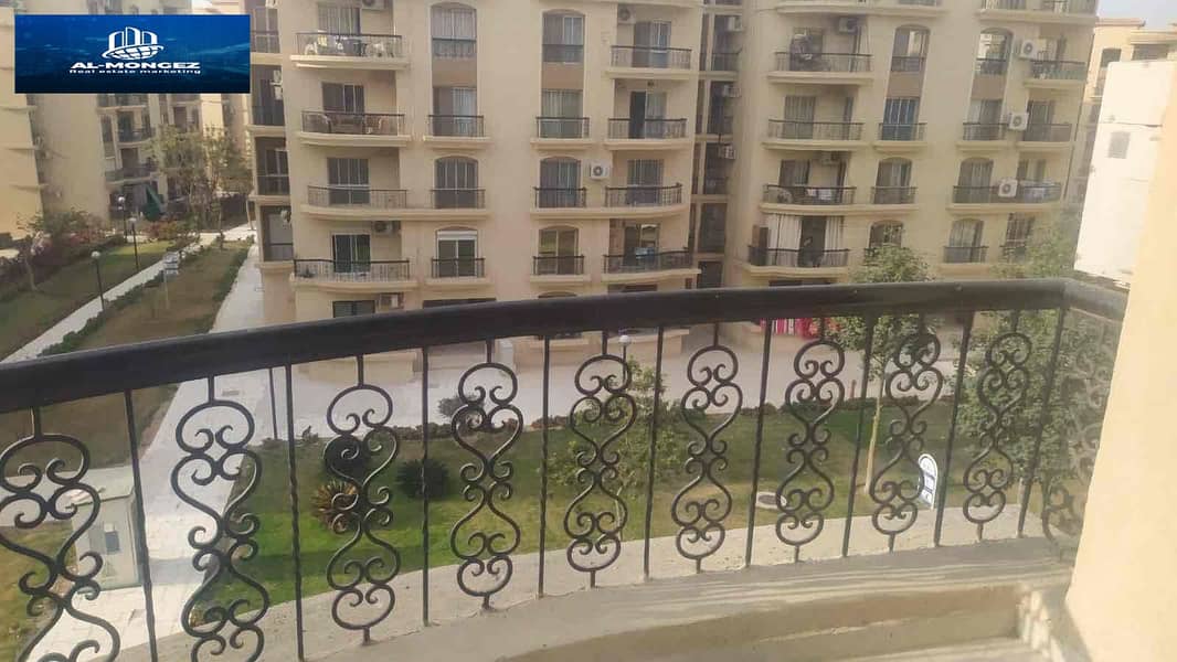 12 e25669f9-9506-4df3-a2c3-ba89dcd2c5b5. jpg