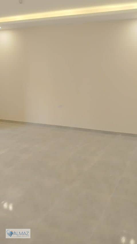 4 WhatsApp Image 2025-10-11 at 3.28. 20 PM (2). jpeg