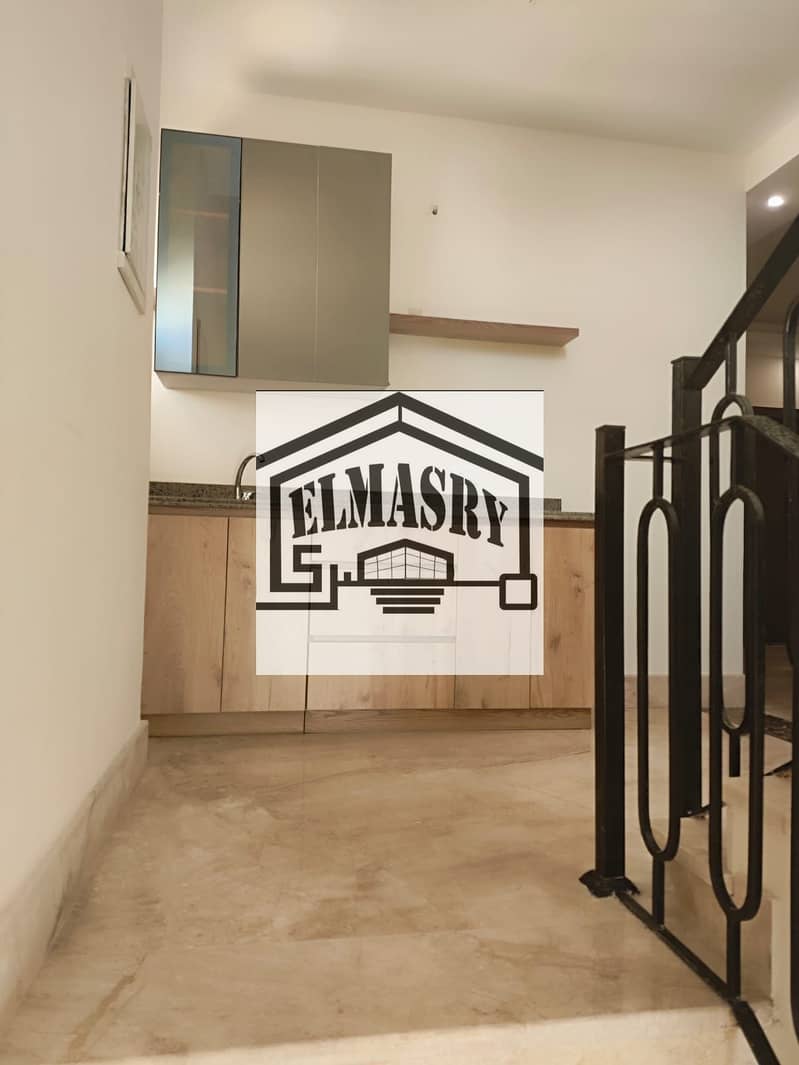 8 69546538-5fb1-4443-8159-fd6a157053c1. jpg