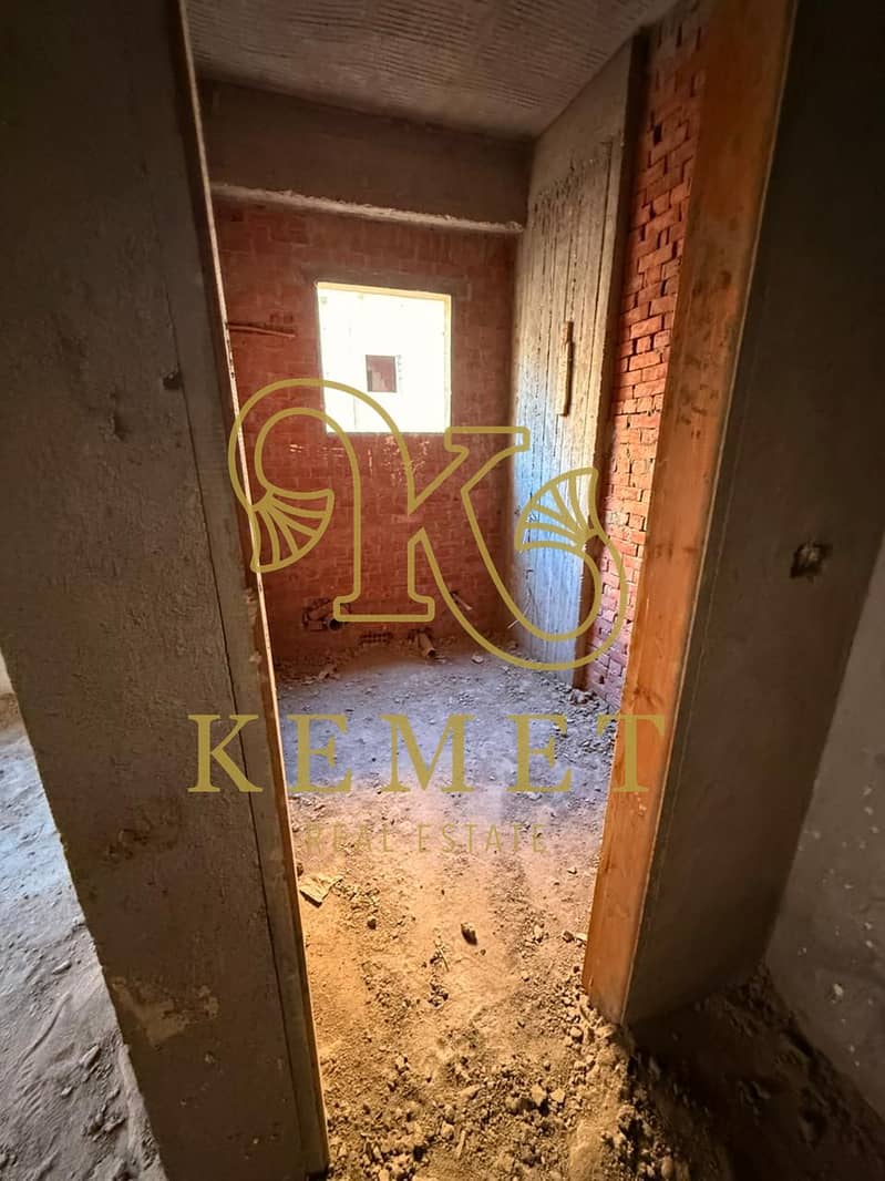 6 WhatsApp Image 2025-09-25 at 20.24. 31_114b0546. jpg