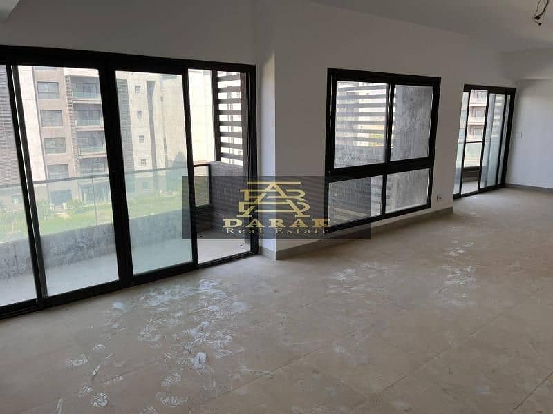 14 d6793fc7-467c-4c41-9ddd-e3e98189a3c6. jpg