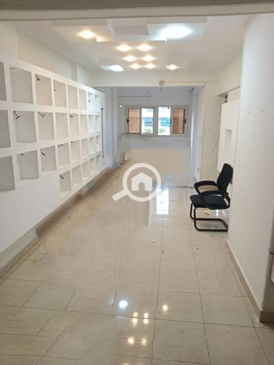 مکتب  للايجار في سموحة، الإسكندرية - IMG-20251011-WA0003. jpg