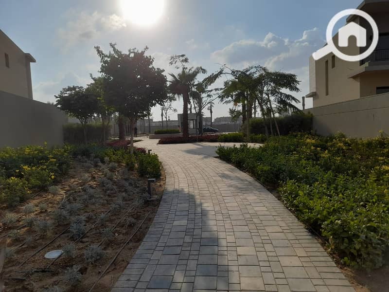 11 WhatsApp Image 2025-04-10 at 11.20. 41 PM (2). jpeg