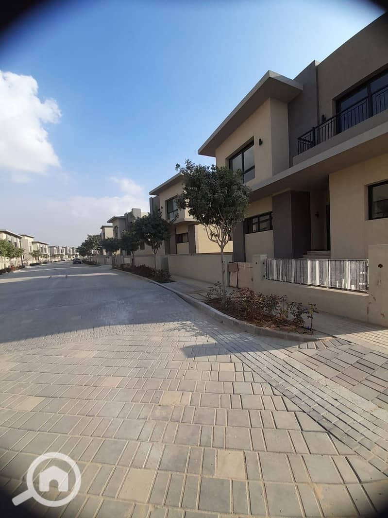 13 WhatsApp Image 2025-04-10 at 11.20. 40 PM (1). jpeg