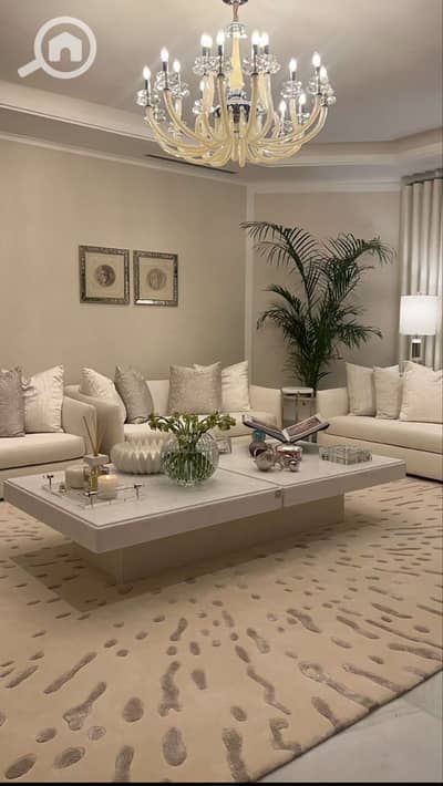 فیلا 8 غرف نوم للبيع في القاهرة الجديدة، القاهرة - 4cc8314d9588c4155861a9d89ff00764. jpg