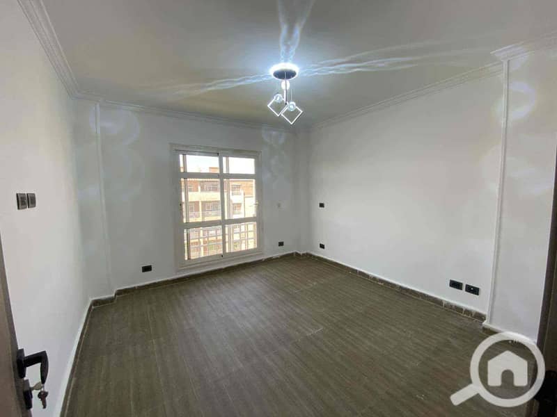 2 680c83c0-32d7-4f90-9e4f-c30cdbfe3942. jpg