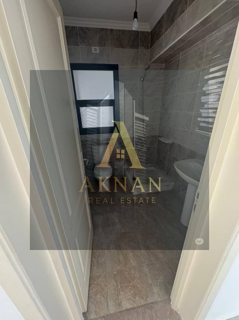 2 WhatsApp Image 2025-10-12 at 10.29. 09 AM (3). jpeg