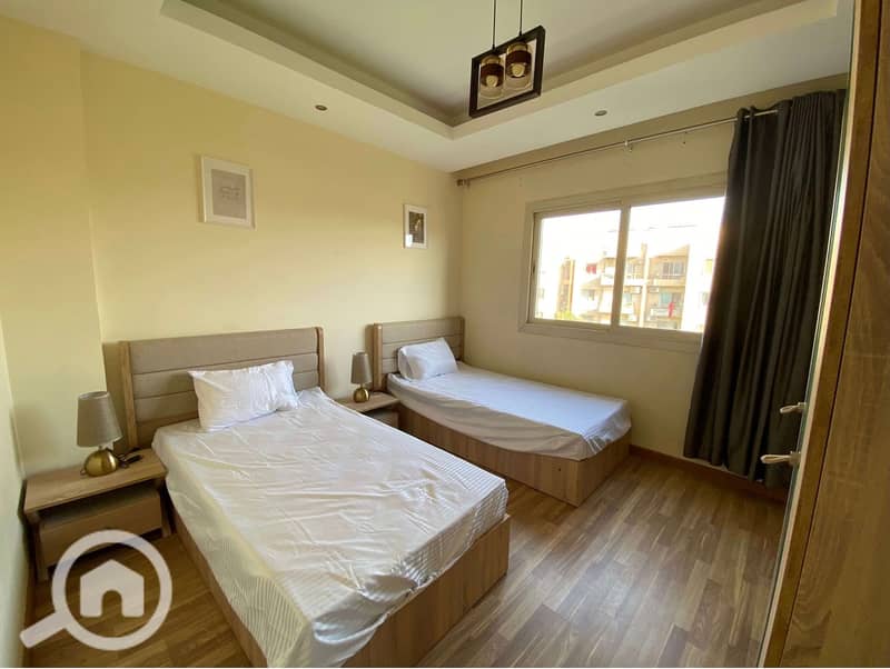 2 2nd Bedroom. jpg