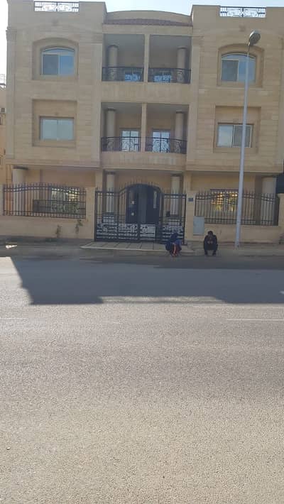 فیلا 11 غرف نوم للايجار في القاهرة الجديدة، القاهرة - Multi-Family Villa