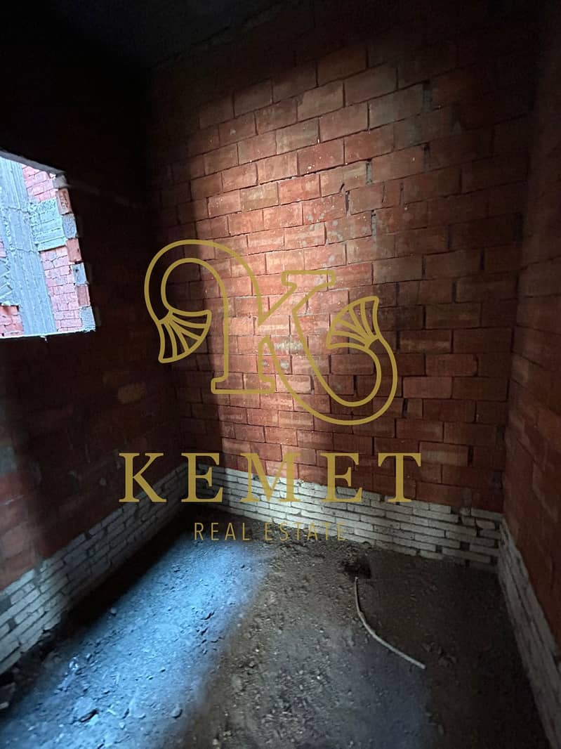 6 WhatsApp Image 2025-10-12 at 11.45. 15_d1c64d59. jpg