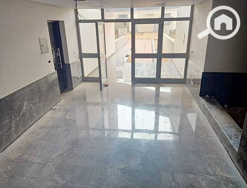 3 247d40a0-683d-414b-b0da-d0667c91fd57. jpg