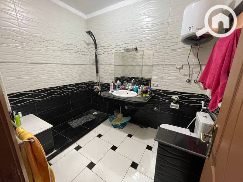 7 bd7e5851-1468-4f07-bccf-6748f45ace7b. jpg